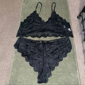 Plus Size 4x Shein Black Lace Bralette & Panty Set
